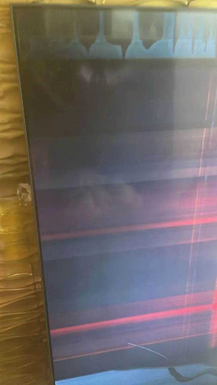 Tv Samsung 85 polegadas,  display quebrado - Foto 3