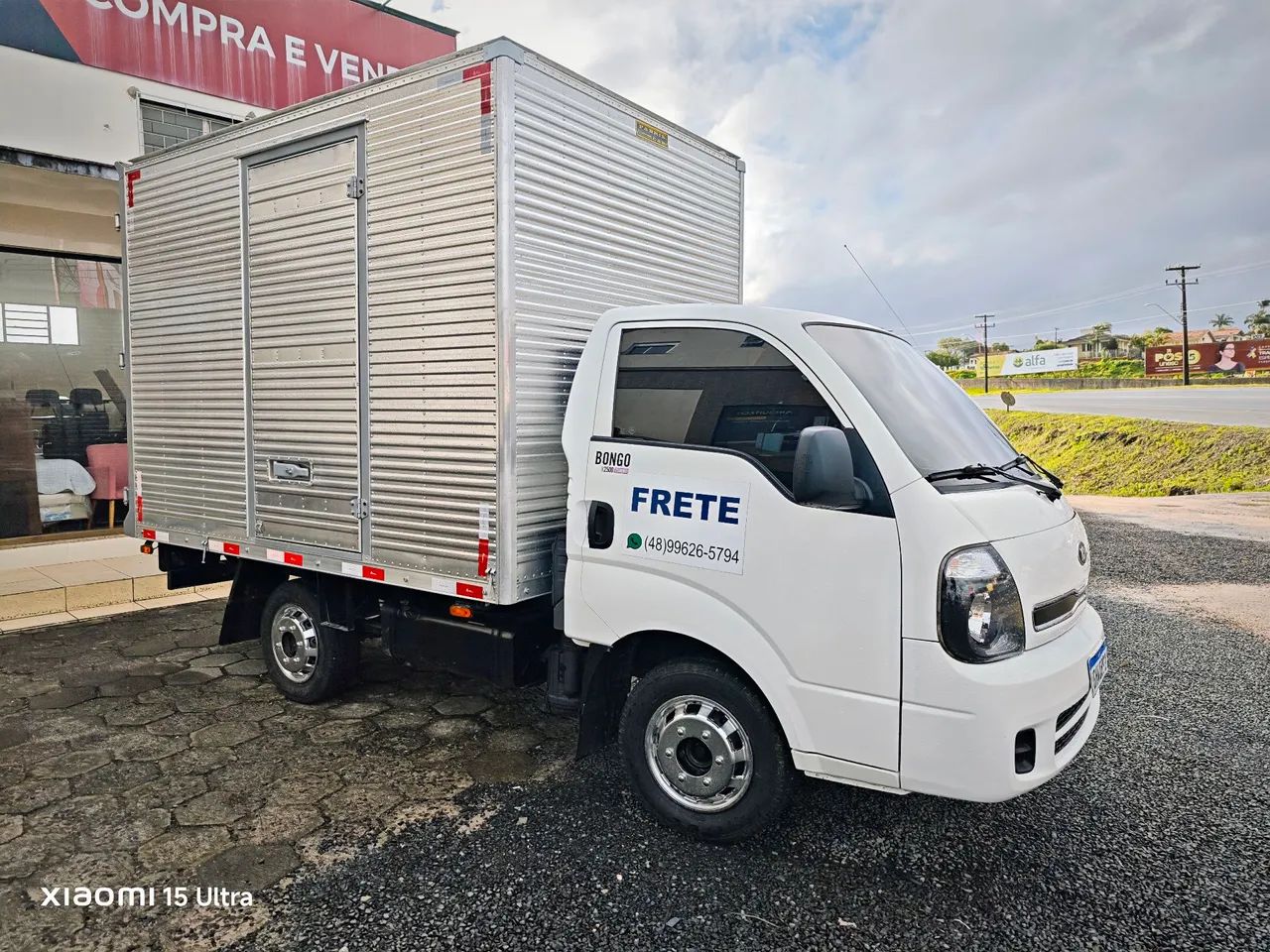 Kia bongo 2020 com baú 