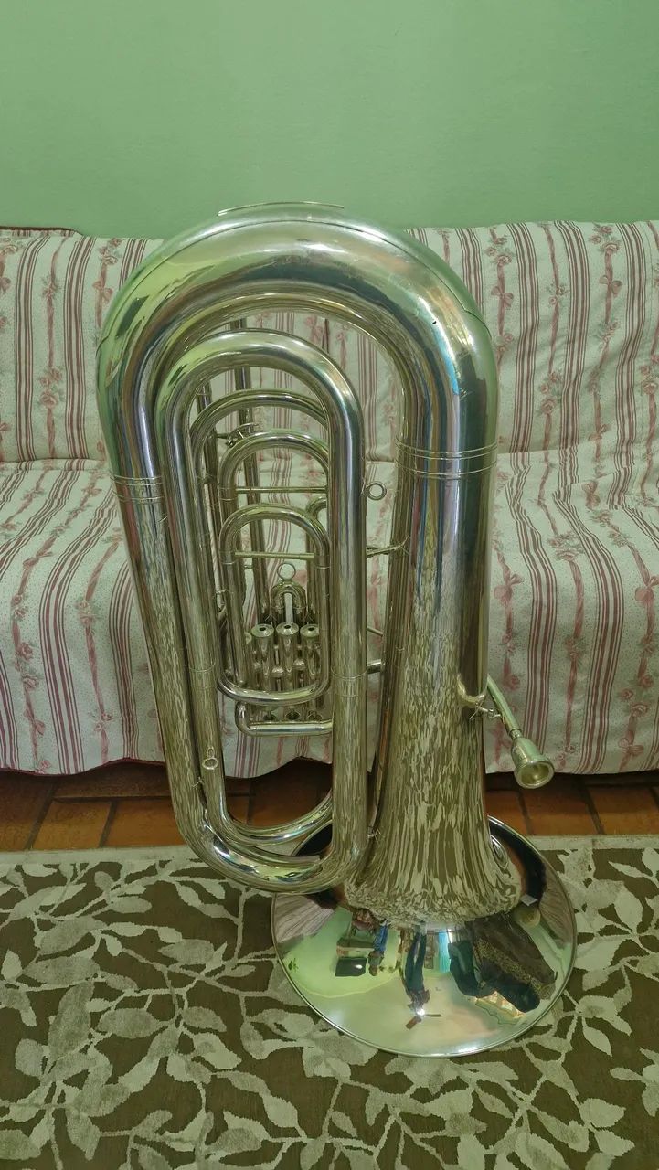 Vendo Tuba Sinfônica Weril J981 Prata - Foto 2