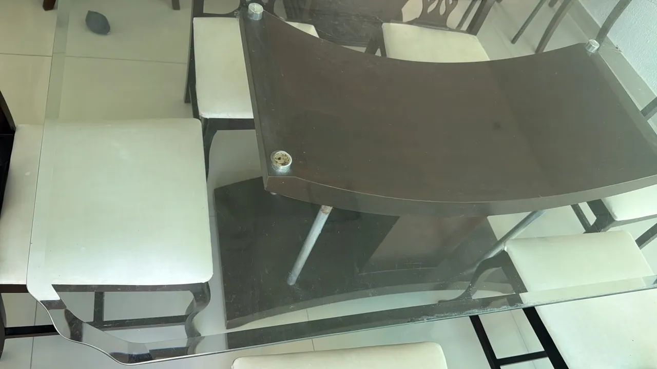 Mesa de vidro com 6 cadeiras - Foto 2