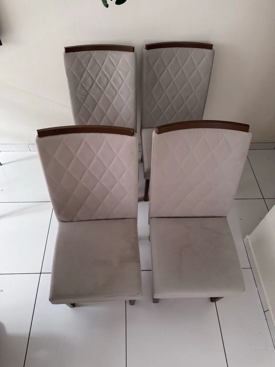 Vendo mesa rústica, caíras e maca  - Foto 4
