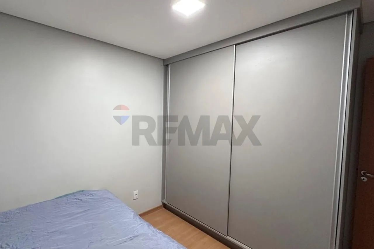 Apartamento 2 Quartos com Planejados e reformado pronto para morar - Foto 4
