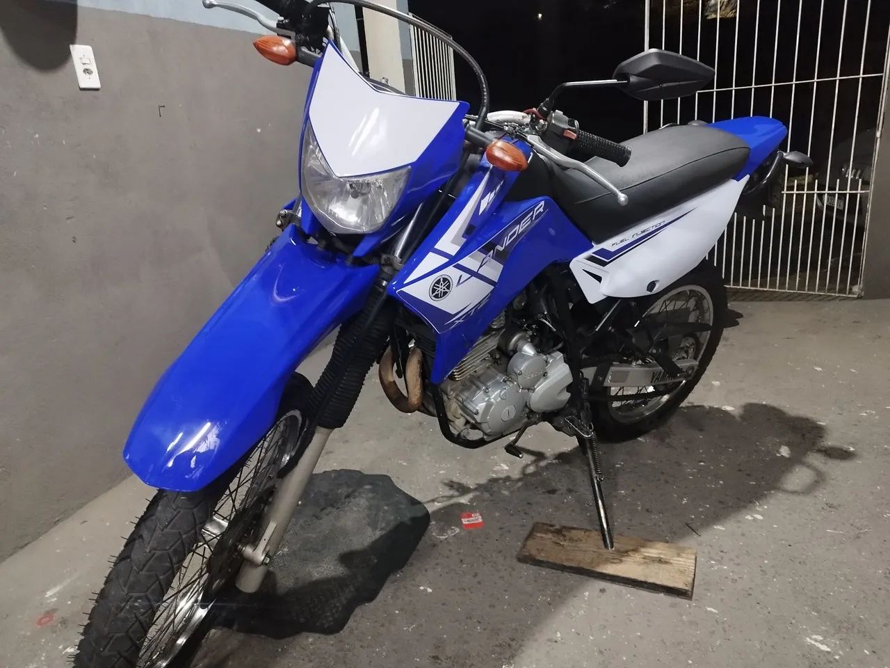 Xtz Lander 250 - Foto 4