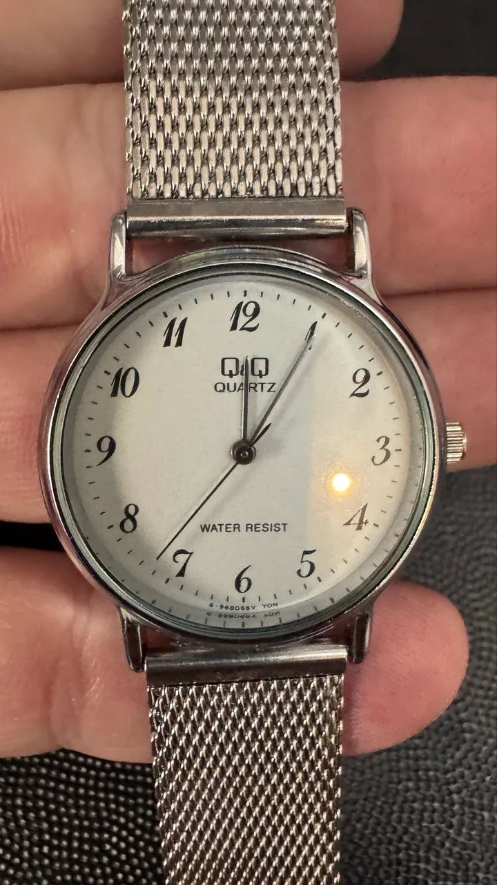 Relógio feminino QQ, marca da Citizen. Em inox.   - Foto 5