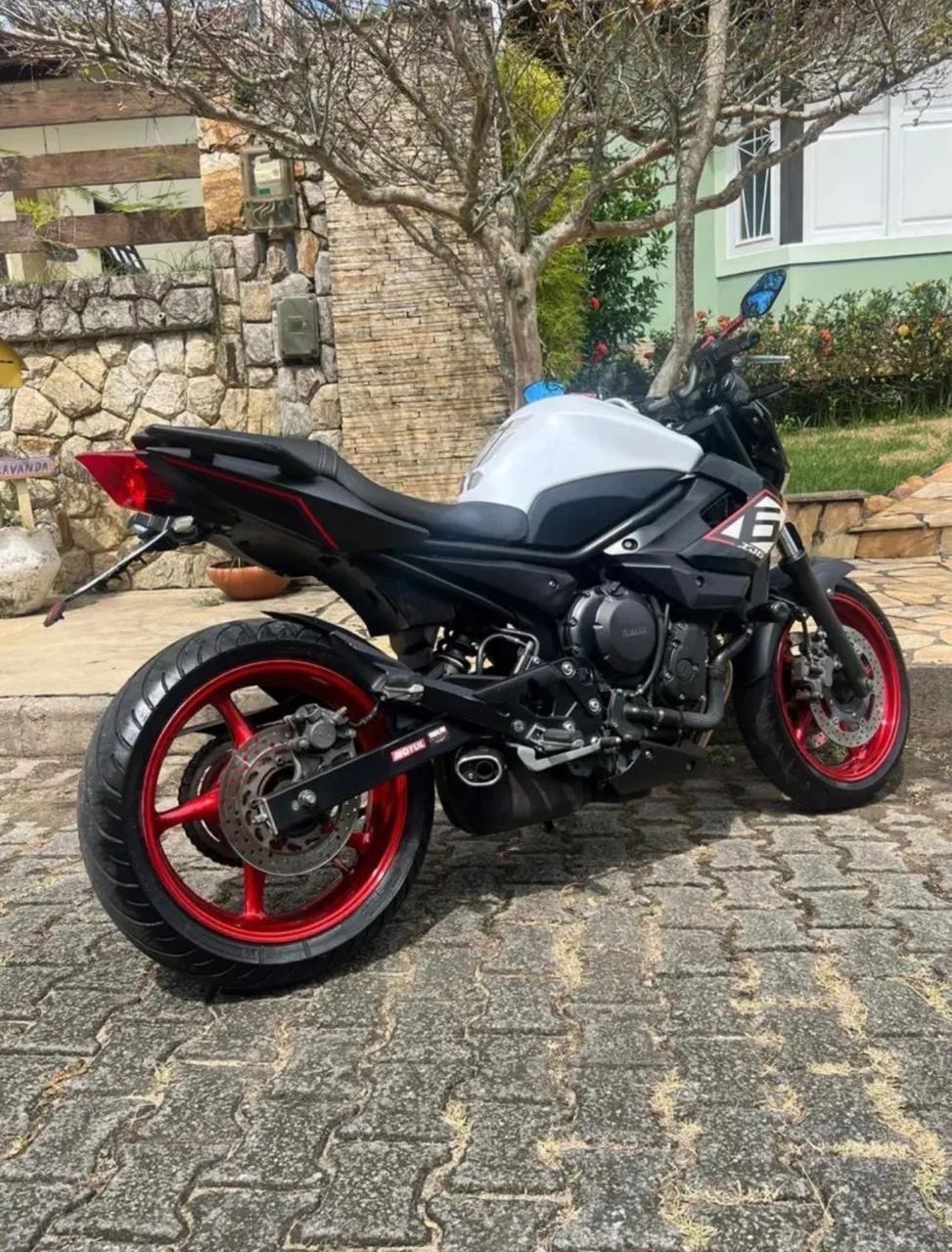 XJ6 2015 - Foto 5
