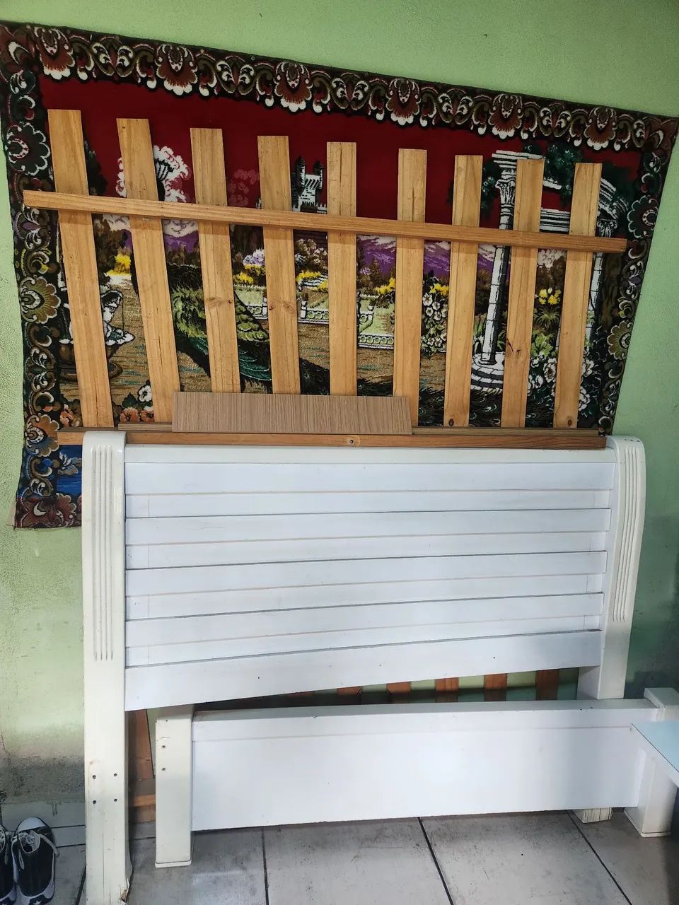 Cama sem colchão