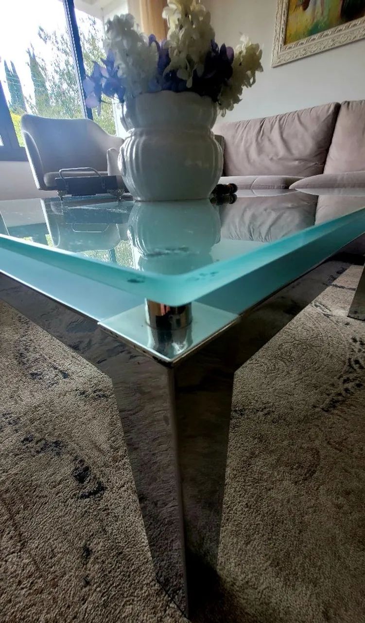 Mesa de Centro em Metal e Vidro - Foto 2