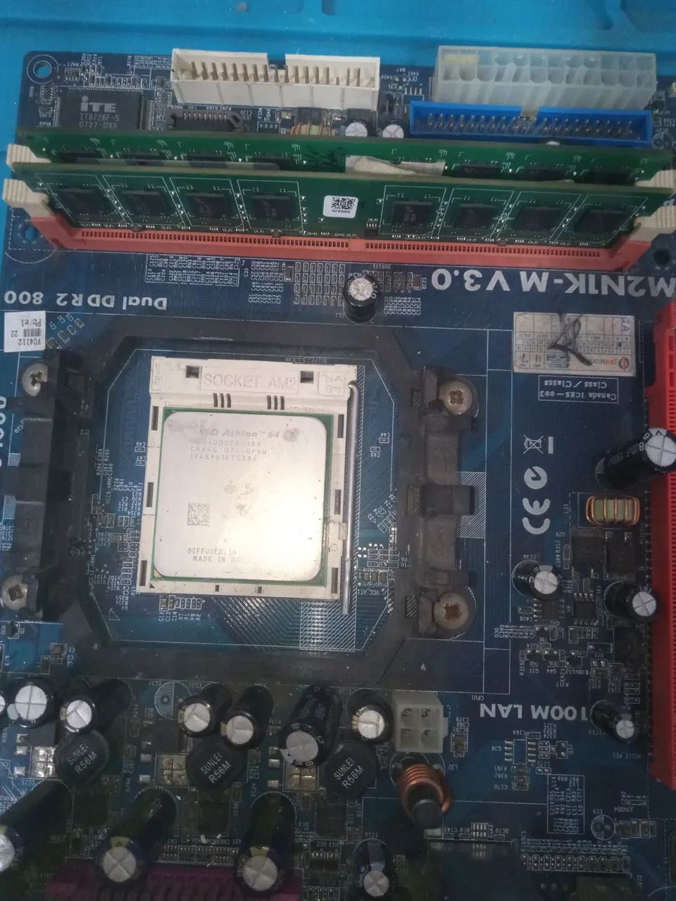 Atlon 64 + dois pentes memória dd2 