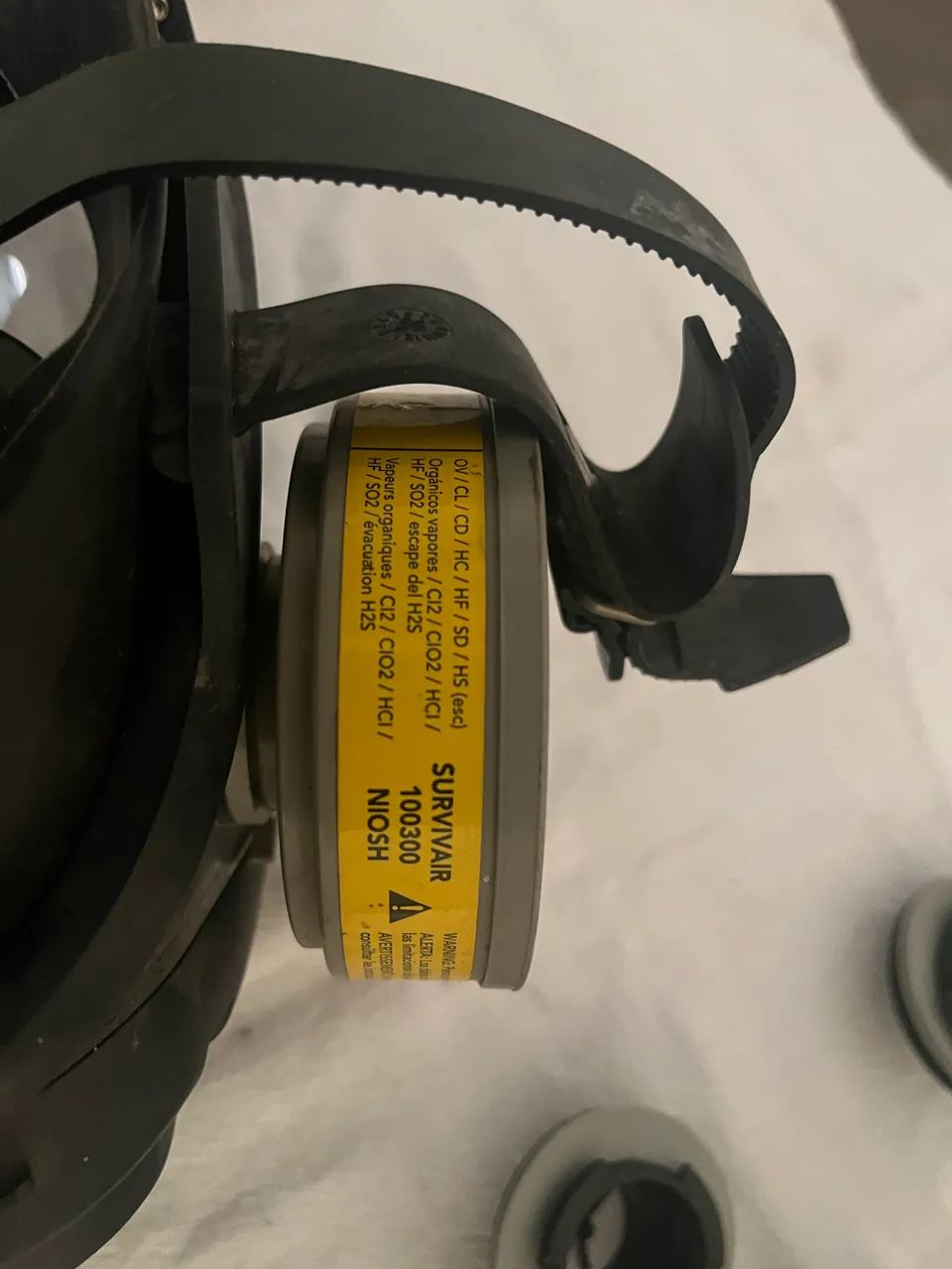 Máscara de proteção contra gases Survivar - Foto 3