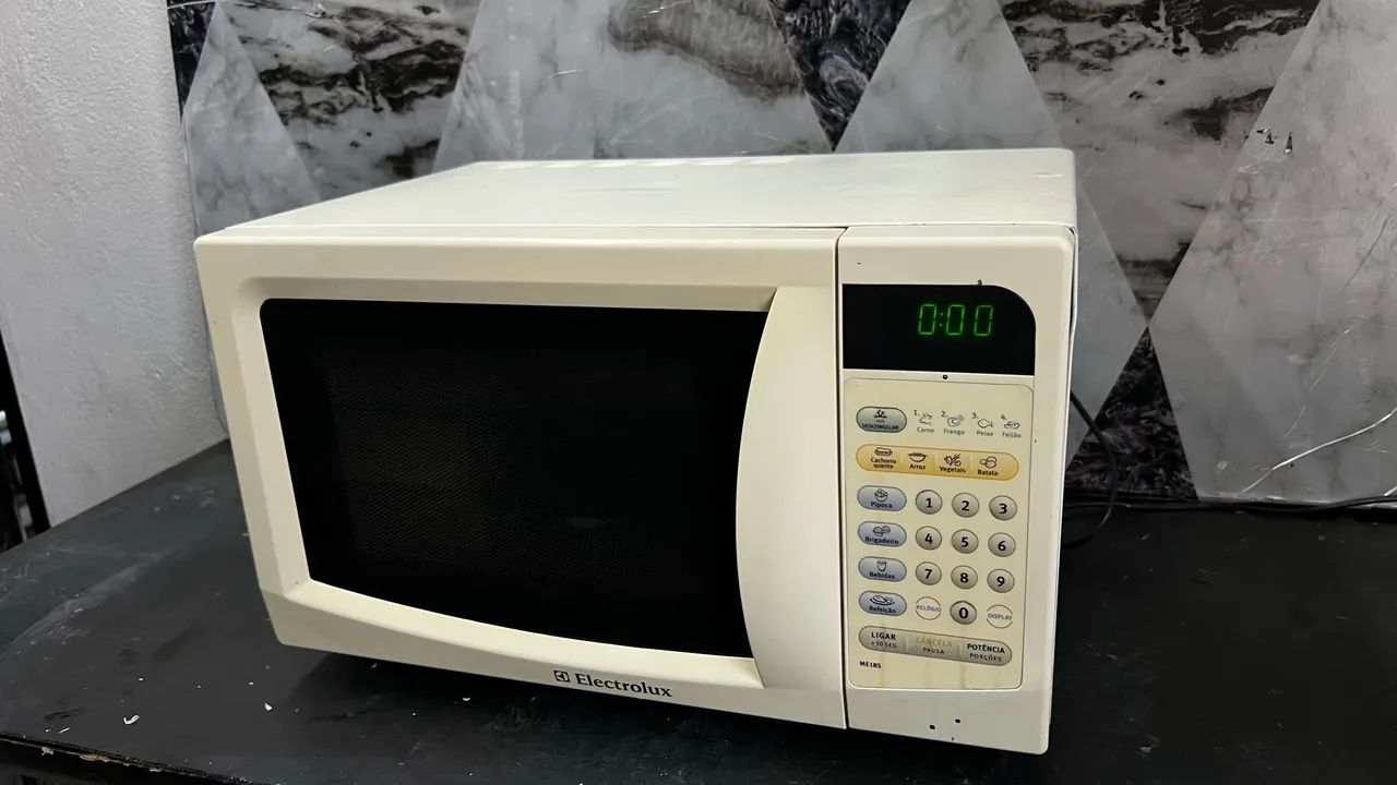 Micro-ondas Electrolux ME18S 17L - Funcionando - Foto 2