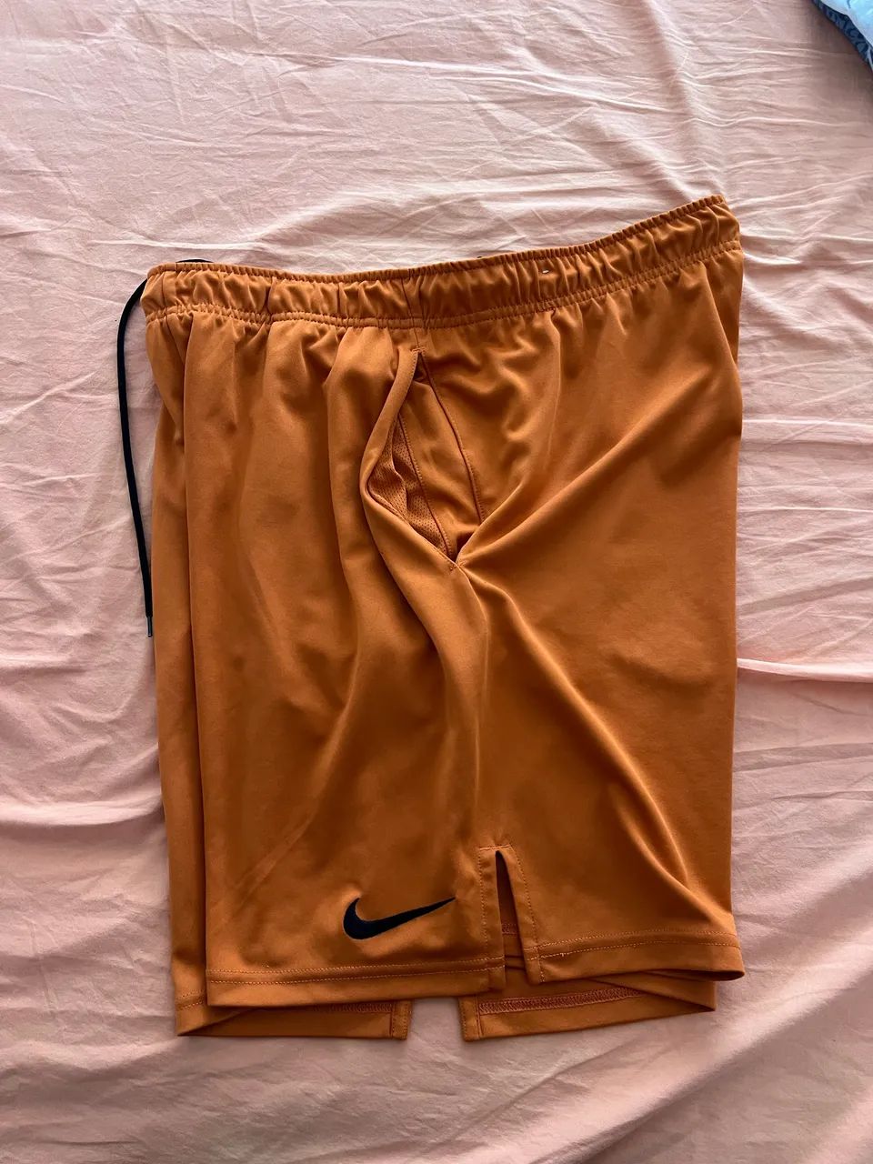 Bermuda Laranja Nike