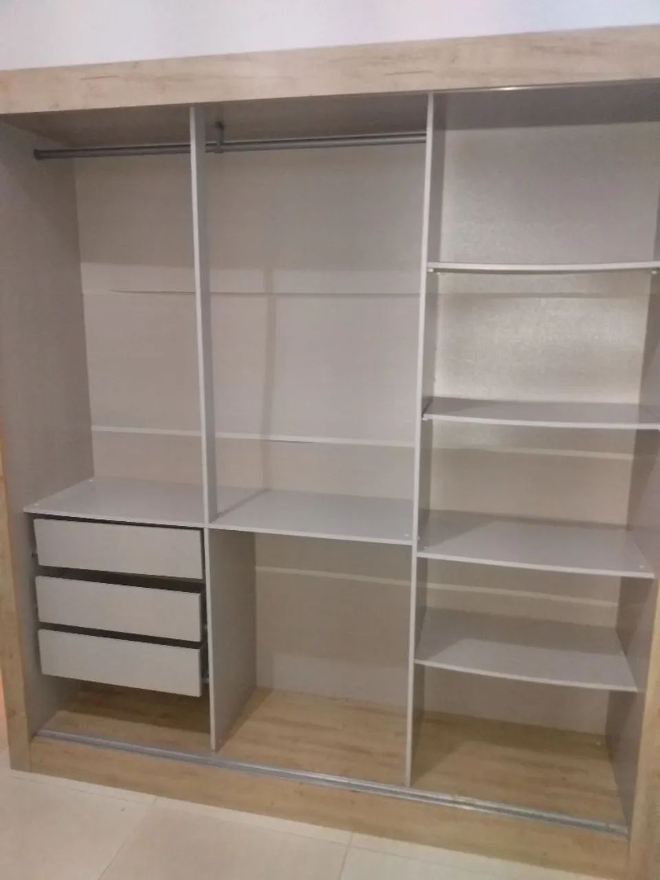 Guarda roupa de casal Semi novo  - Foto 4