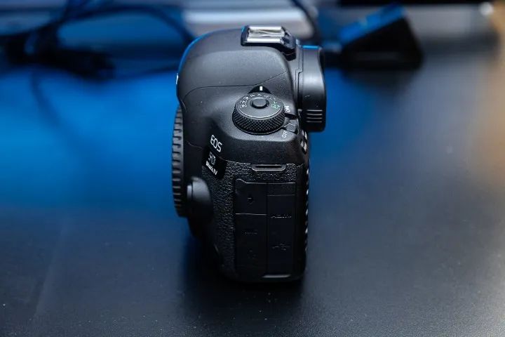 Canon 5D Mark IV - Foto 4
