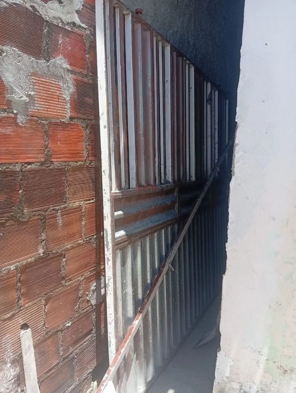 Zinc Gate404871937483100161