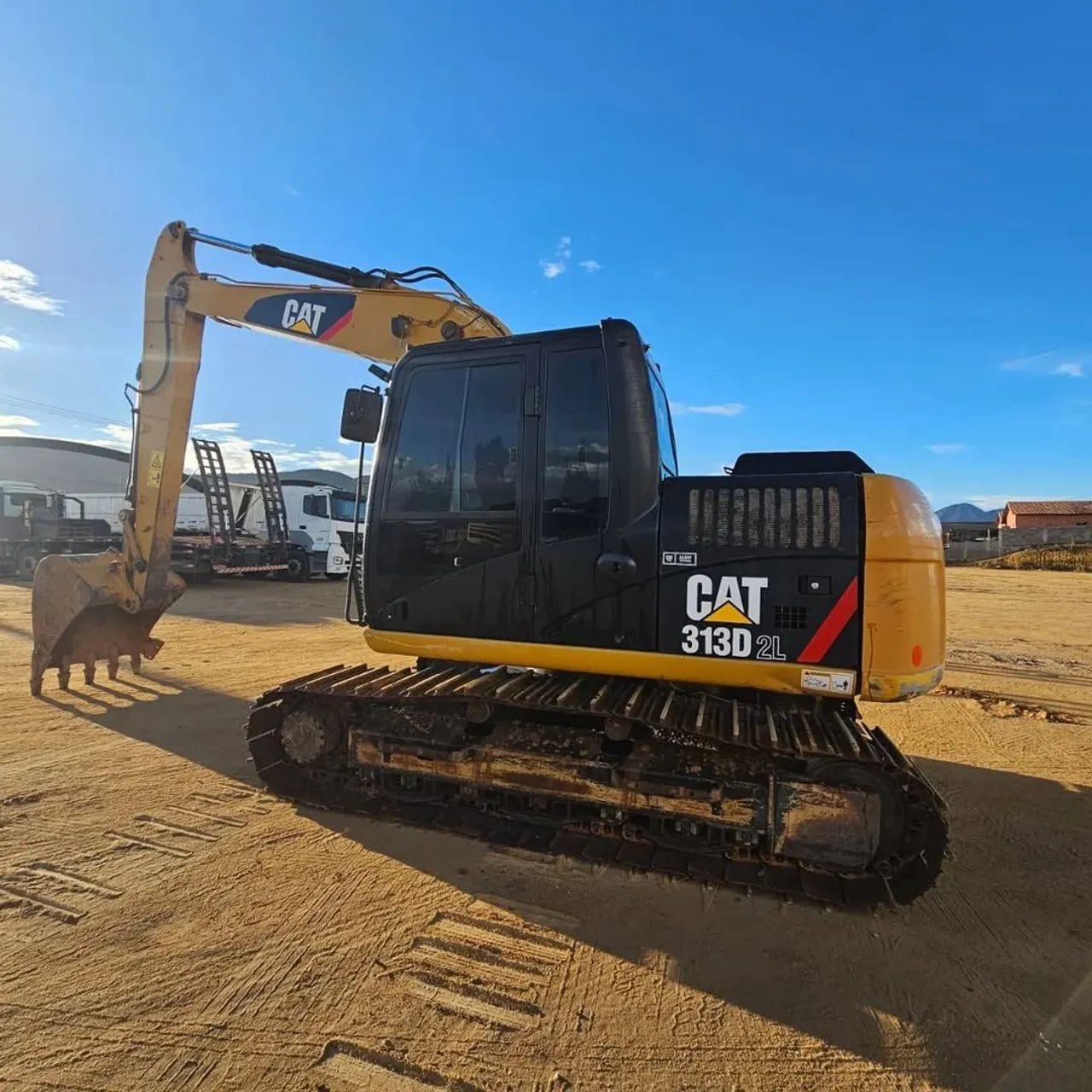 ESCAVADEIRA CATERPILLAR 313 D2L - Foto 2