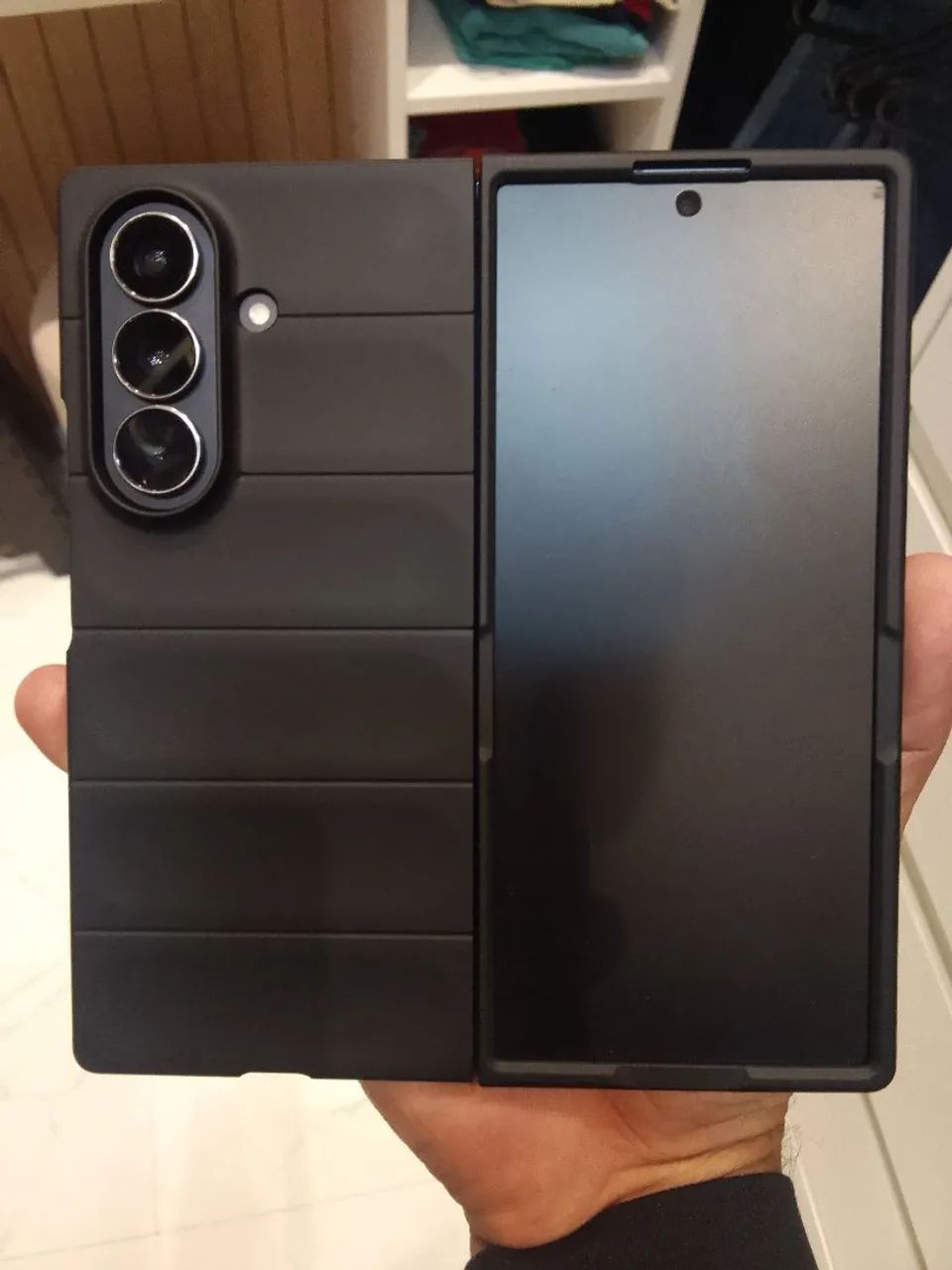 SAMSUNG GALAXY Z FOLD 7 1TB 16 de RAM - Foto 3
