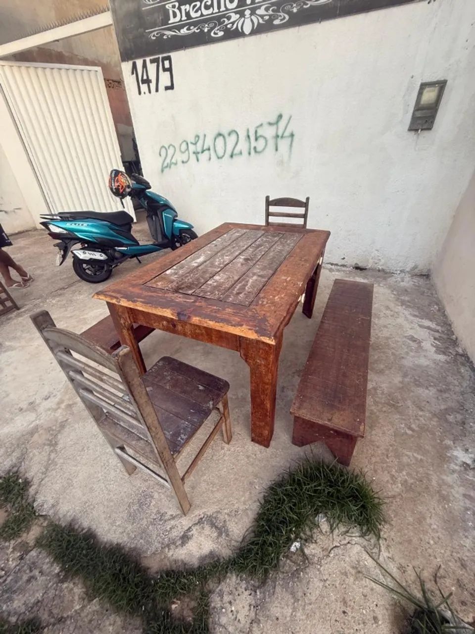 vendo mesa rustica c/ 2 bancos e 2 cadeiras  - Foto 5