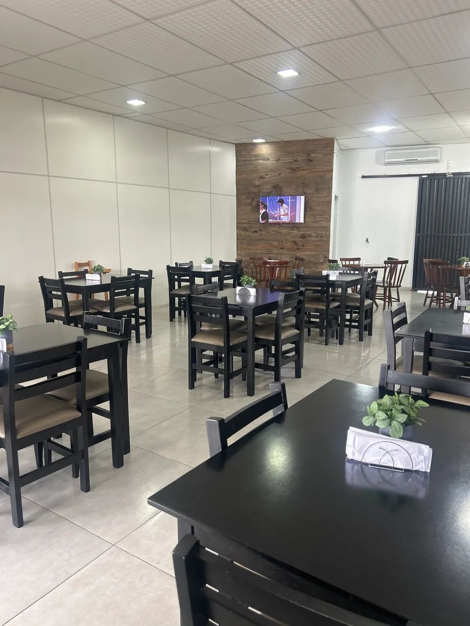 Vendo restaurante em pleno funcionamento 