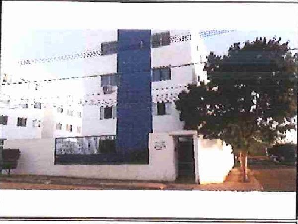 E) Apartamento 2 quartos, na cidade de Governador Valadares/MG