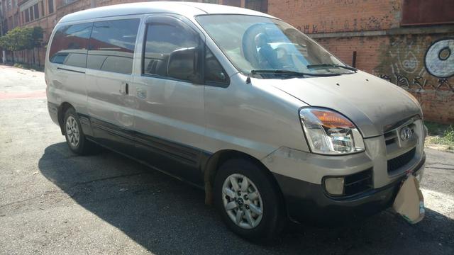 Hyundai H1 - 12 lugares - diesel