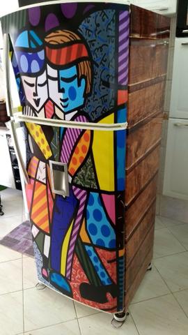 Envelopamento de geladeira e outros