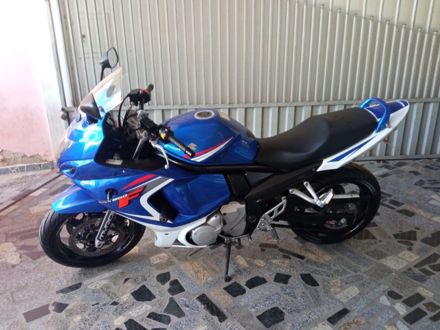 SUZUKI GSX 650F 2010
