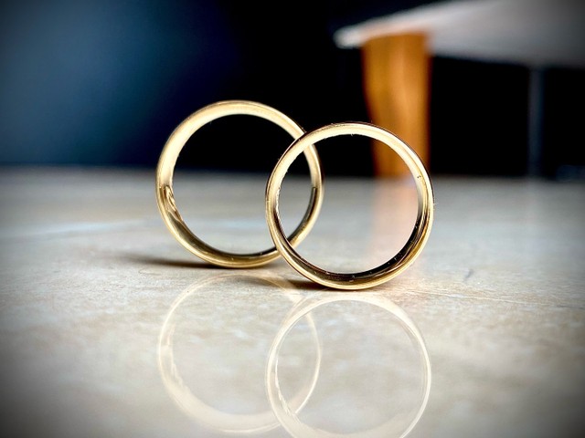 Par de Alianças em Ouro 18K 18 gramas
