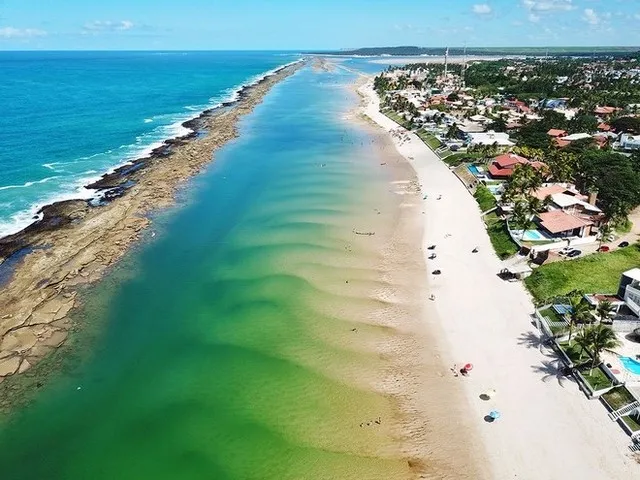 Alugo Casa na Barra de São Miguel - 6 suítes - acesso exclusivo à praia que fica à 50m