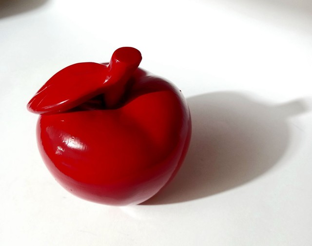 Maçã Decorativa Vermelha Brilhante em cerâmica - Foto 4