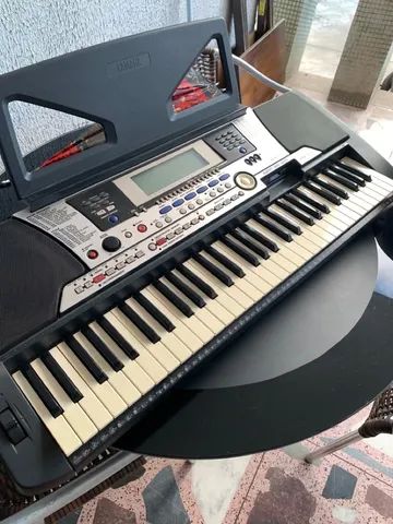 teclado yamaha psr 550