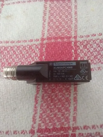 Sensor Fotoeletrônico xum5apcnm8 Schneider Telemecanique
