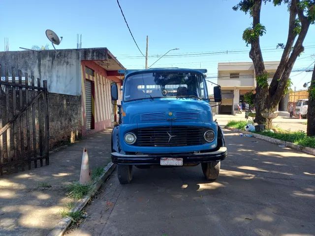 Caminhão Mercedes-Benz modelo 1113 - Foto 3