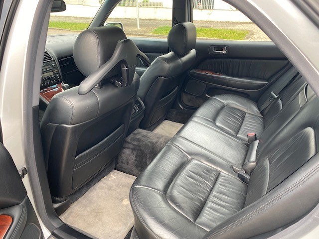 Lexus LS 400 4.0, foto 10 de 19