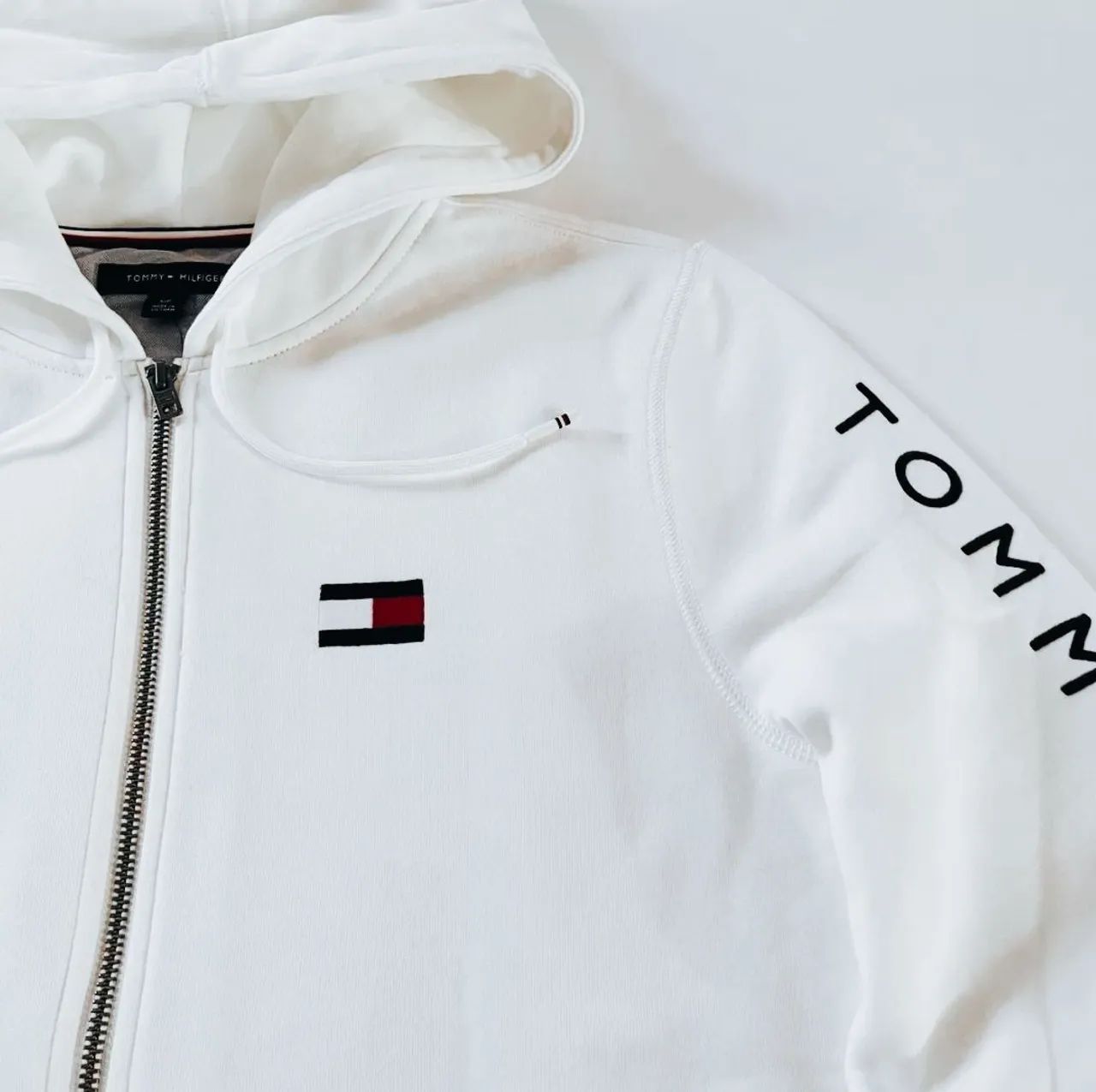 Casaco de Moletom Tommy Hilfiger Branco - Foto 2