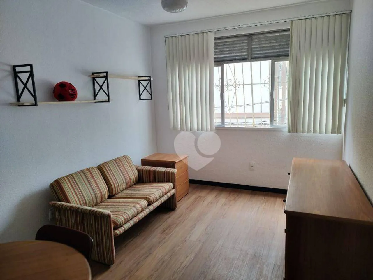 Apartamento 2 quartos e garagem