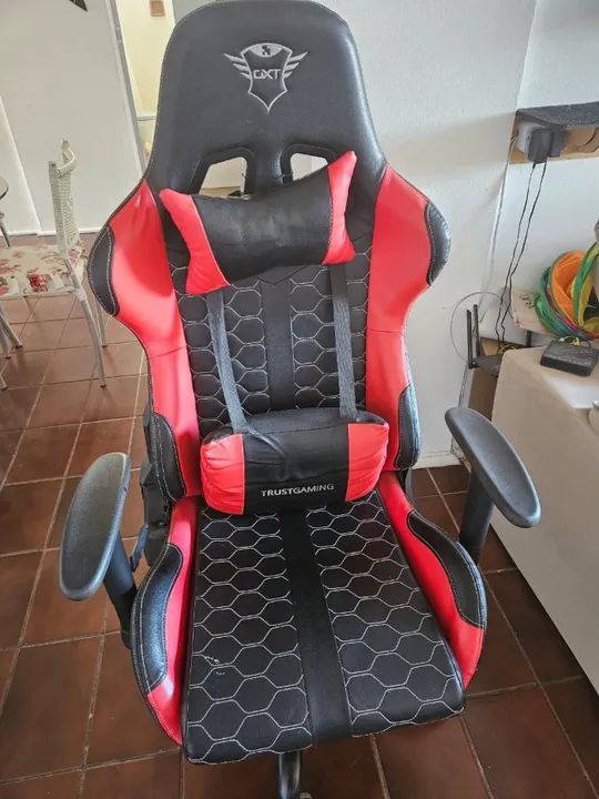 Cadeira Gamer Trust GXT708R Resto Vermelha - Foto 2