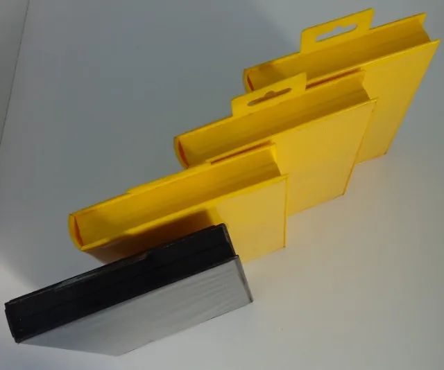 Caixas Plásticas NES 8 bits