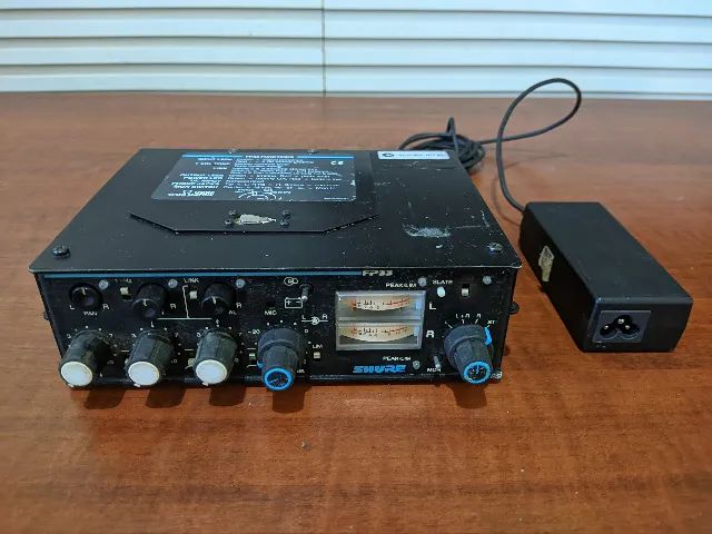 Mixer Shure FP33 Portátil Estéreo (3 Canais) - Equipamentos e