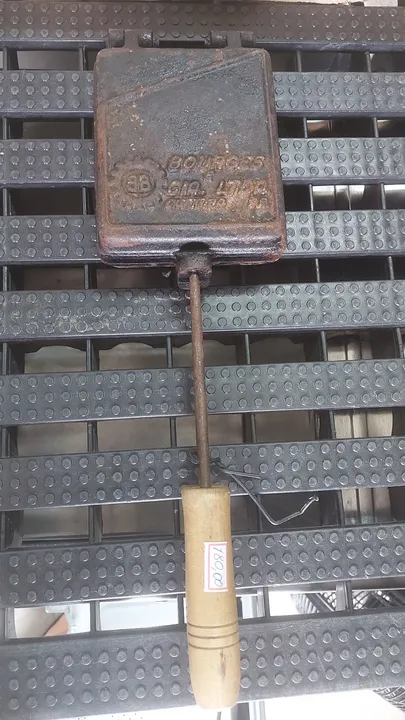 Sanduicheira manual antiga ferro fundido e krepps Suisso ferro fundido antigo