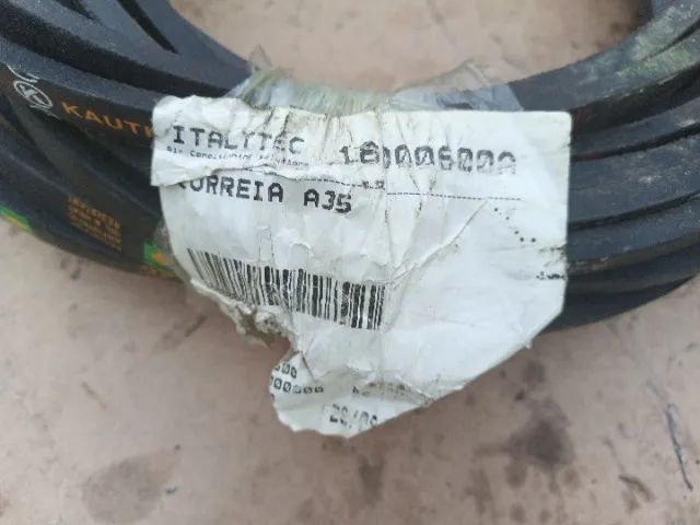 Correia em ?V? ar condicionado JCB 3C A35 comp. 2891mm