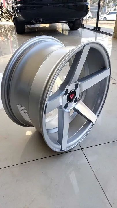Roda aro 17 4x100 Importada Vossen Duas Talas - Foto 4
