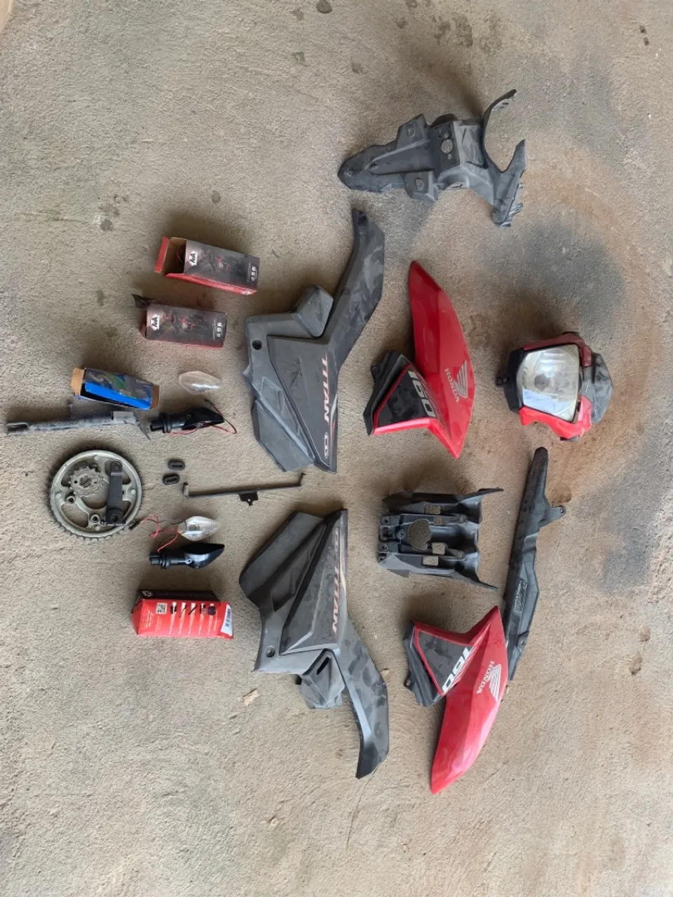 Kit de carenagem Titan 160