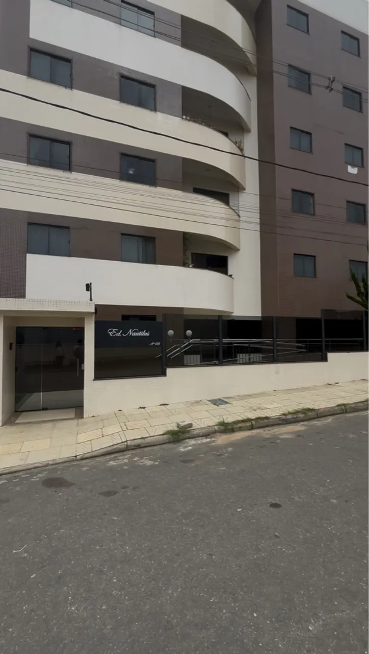 Apartamento á venda no bairro Candeias! Ótima localização e tamanho amplo.