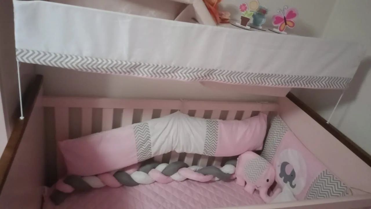 Berço de bebê rosa com mosquiteiro - Foto 3