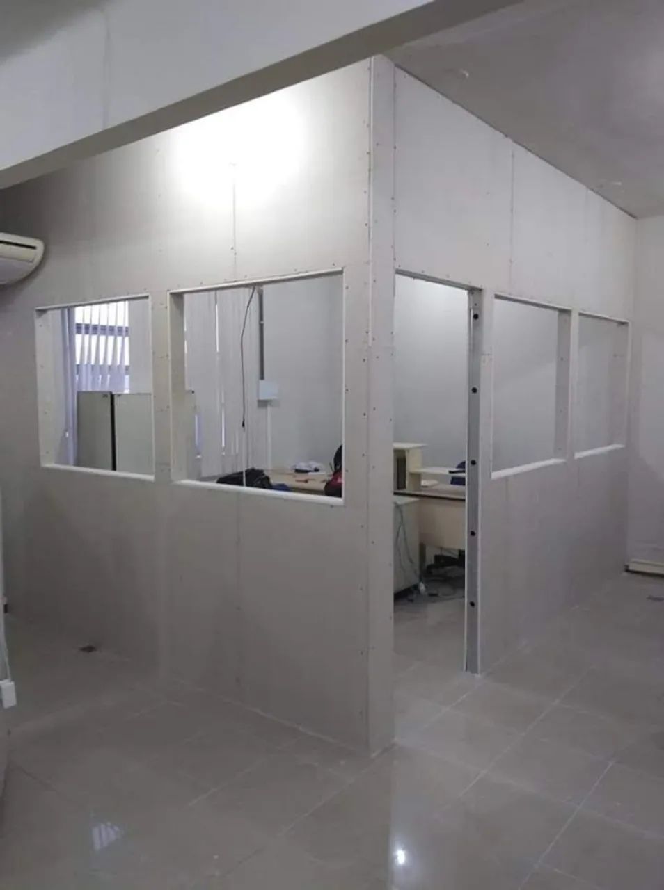 divisórias de gesso, drywall