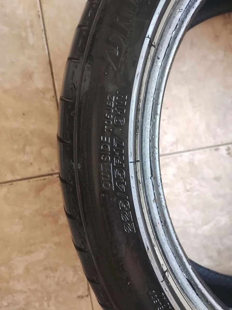Pneu Bridgestone - Foto 2