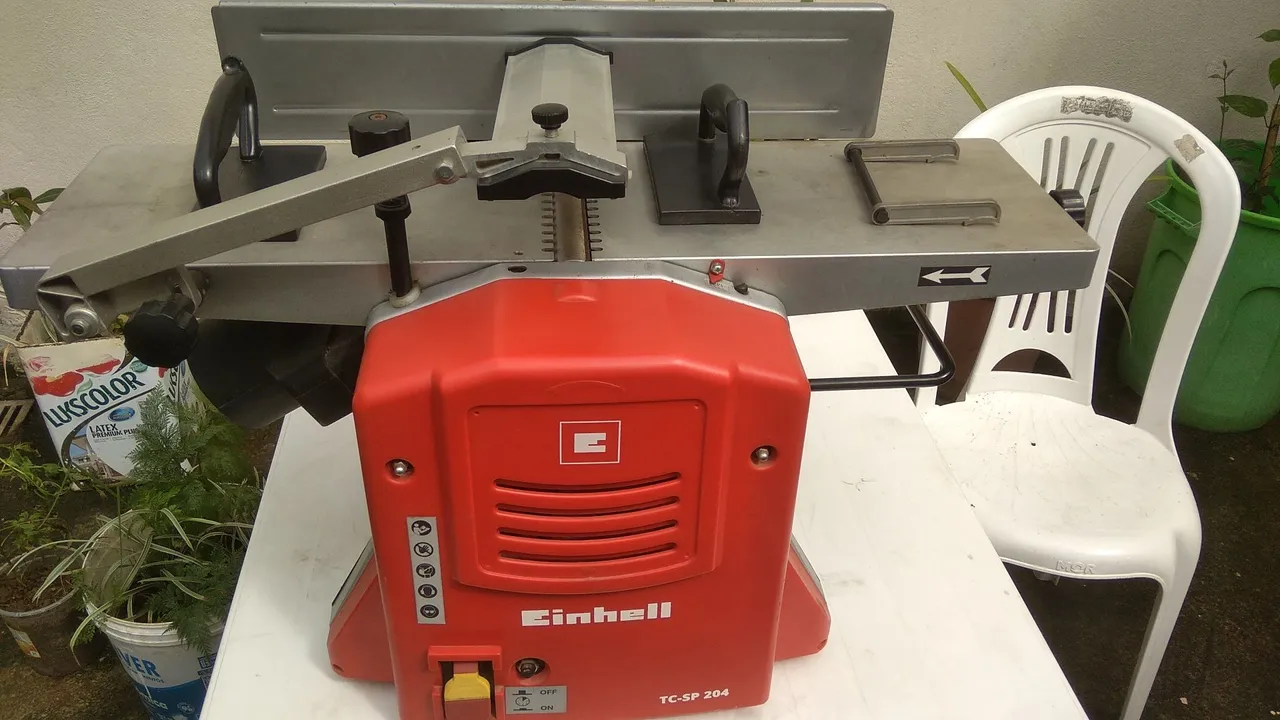Desempenadeira de madeira Einhell TC-SP 204