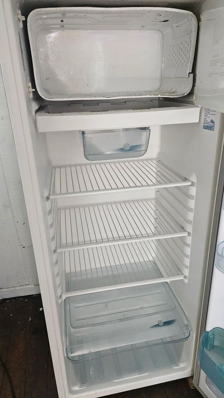 Geladeira Electrolux RE 32 - Foto 3