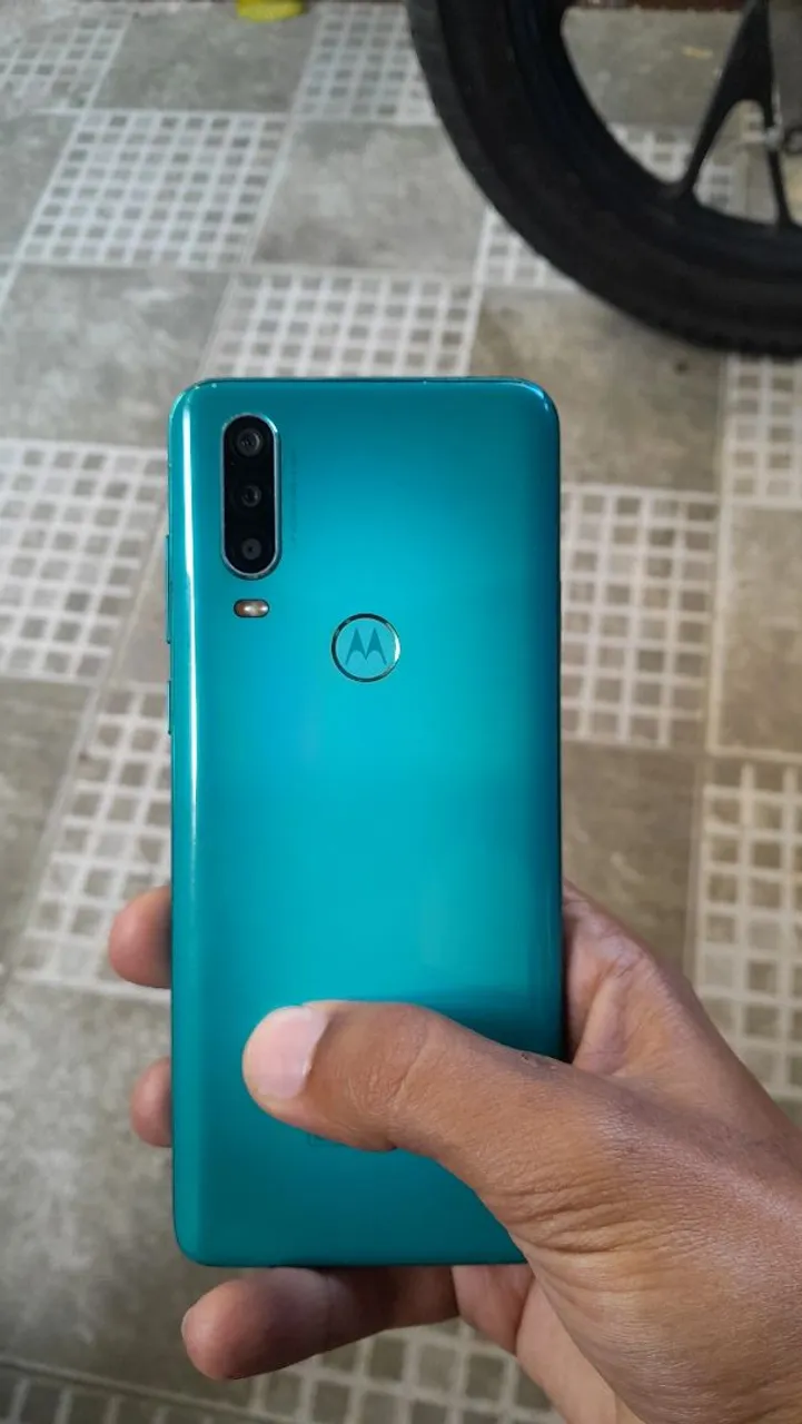 Motorola one action