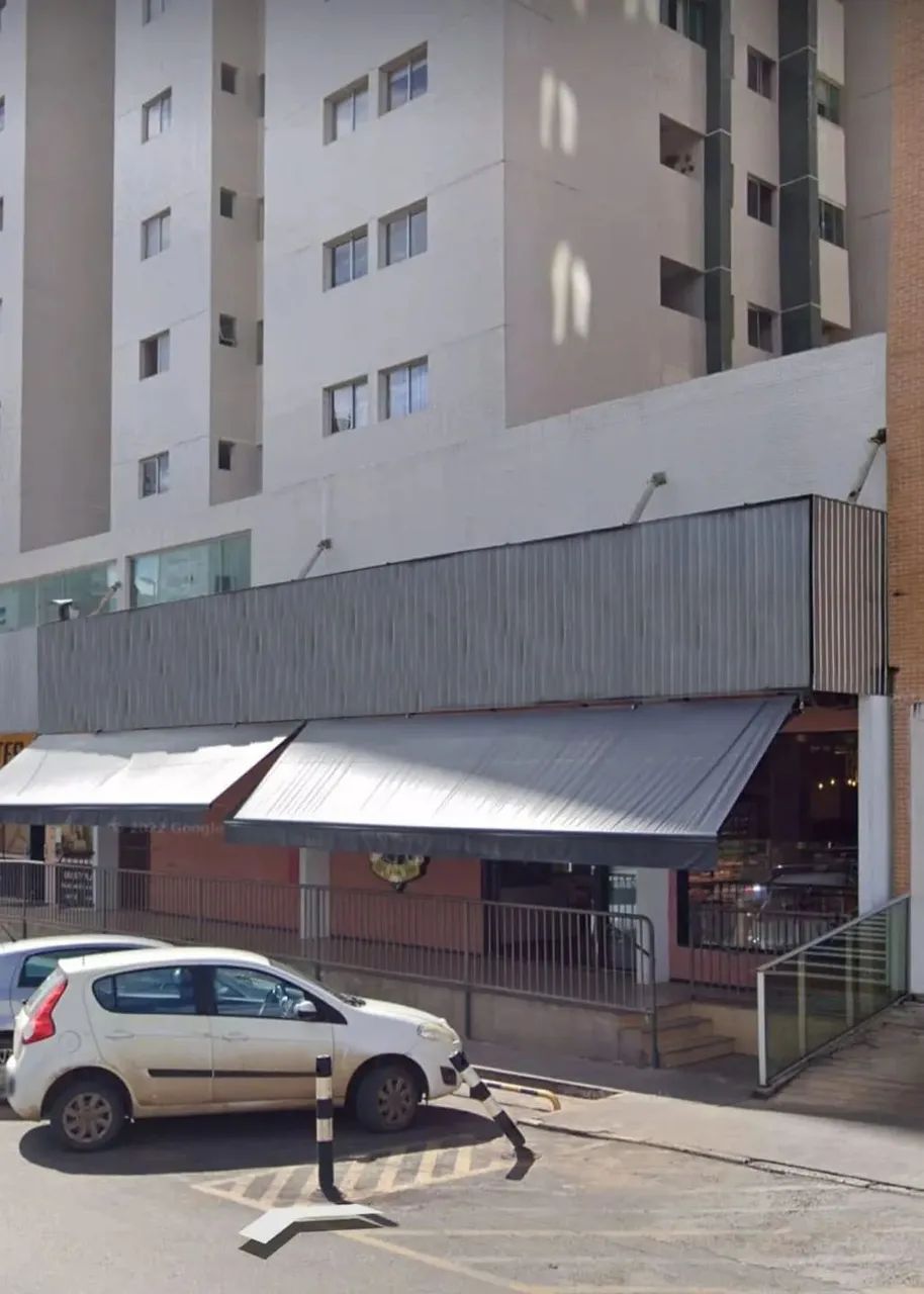 Loja comercial com 359,16m², pé direito duplo, não tem condomínio vinculado à loja. Rua 9  - Foto 2